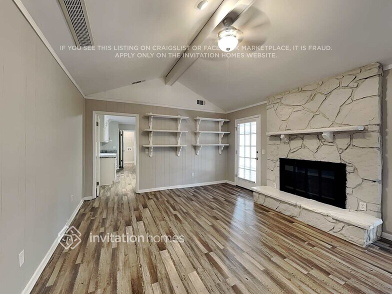 Building Photo - 5388 Golfcrest Cir