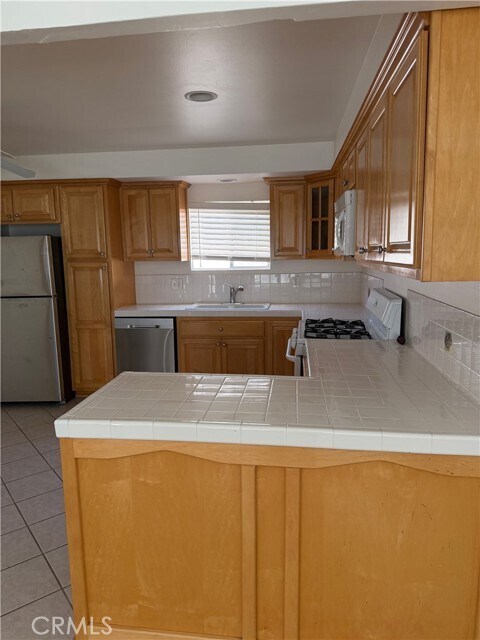 Building Photo - 2617 Rockefeller Ln