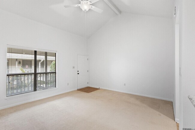 Building Photo - 5243 Butter Creek Ln