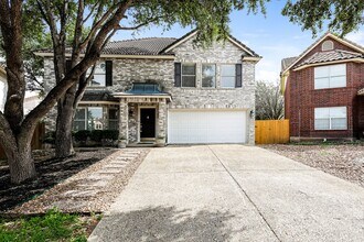 Building Photo - Hidden Gated community about 7 miles from Randolph Air Force Base