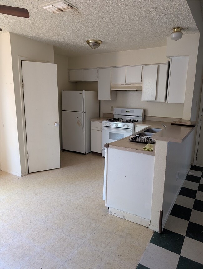 Building Photo - 9507 Night Star Dr