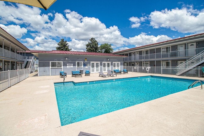 Building Photo - 1664 Beach Blvd