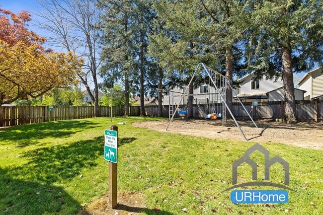 Building Photo - 2329 SE 174th Ave