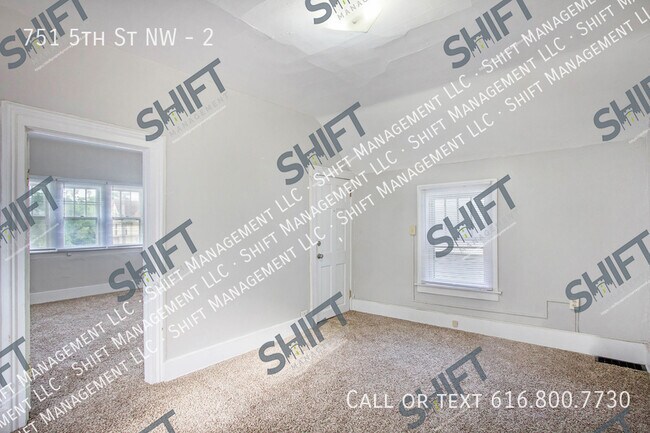 Building Photo - 751 5th St NW