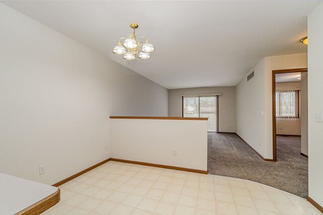 Building Photo - Morning Dawn Dr - Ranch Duplex