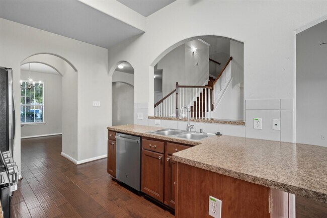 Building Photo - 2551 Marquette Trail