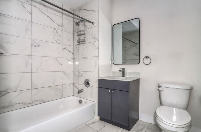 Building Photo - 140 Avenue B