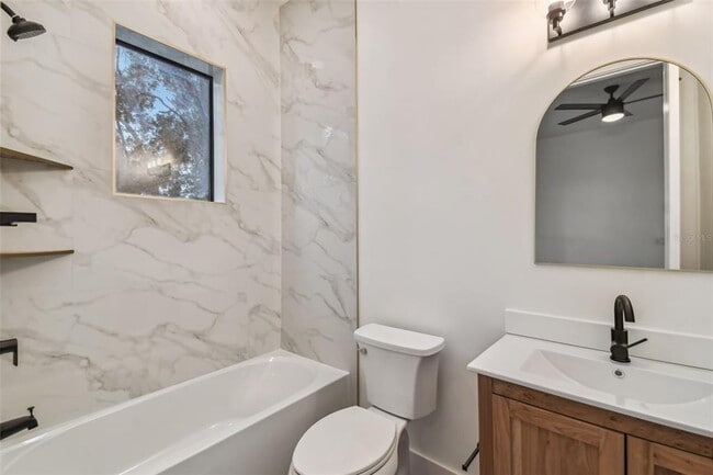 Building Photo - 4717 W Oklahoma Ave