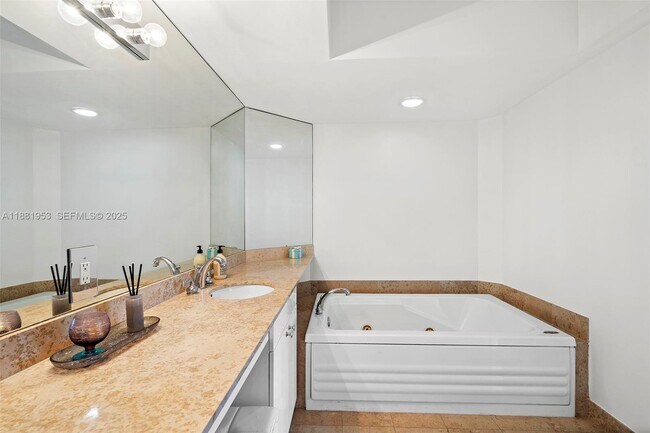 Building Photo - 4779 Collins Ave