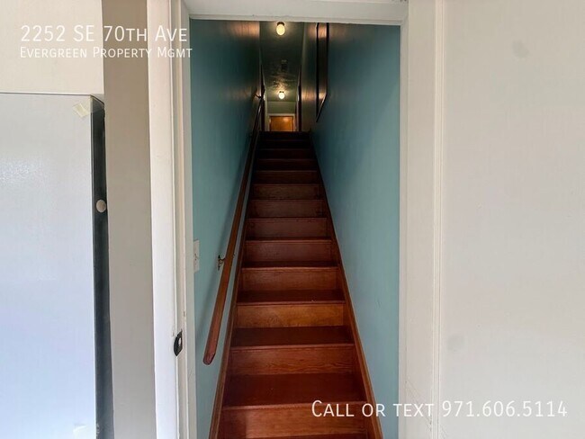 Building Photo - 2252 SE 70th Ave