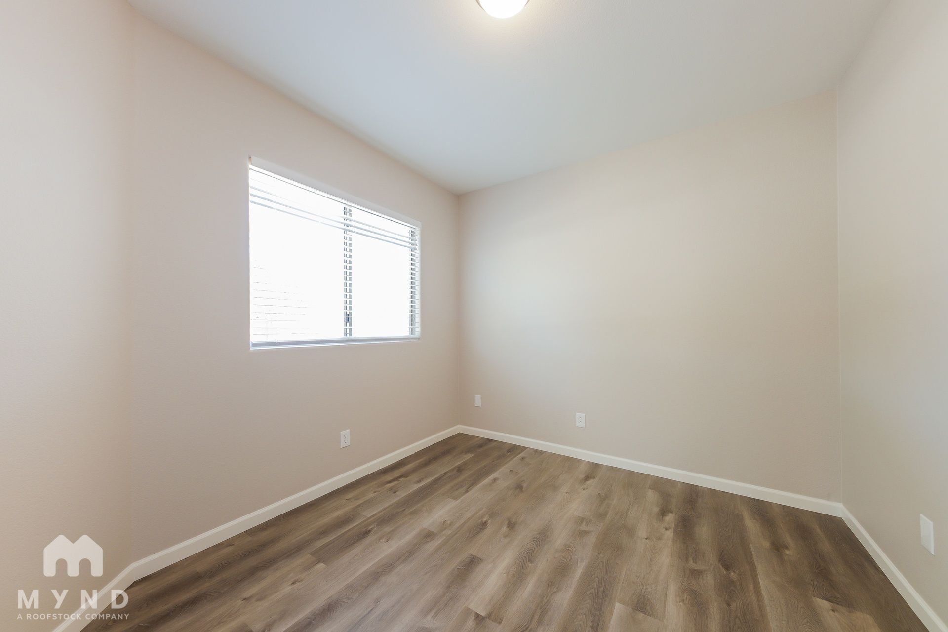Building Photo - 13615 W Canyon Creek Dr