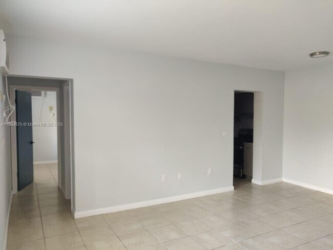 Building Photo - 2300 SW 3rd Ave