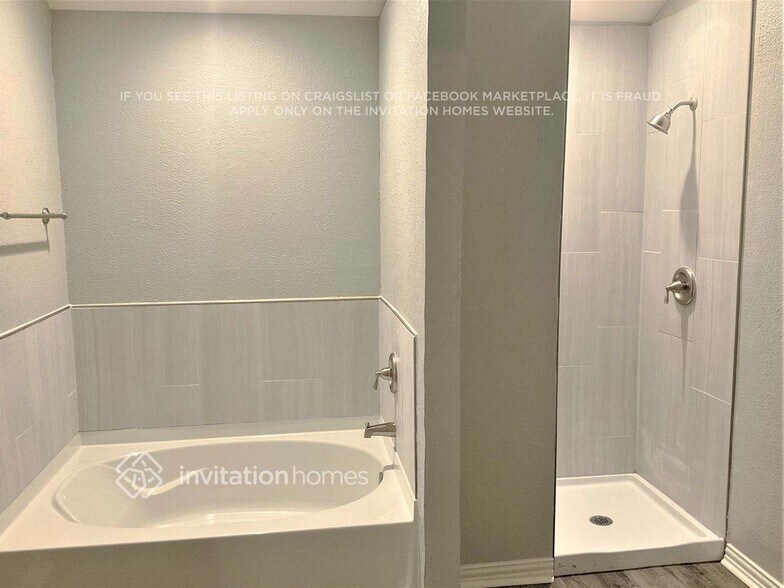 Building Photo - 406 Faircrest Dr