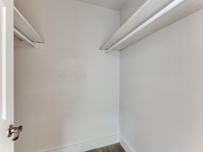 Building Photo - 1108 Vasquez St