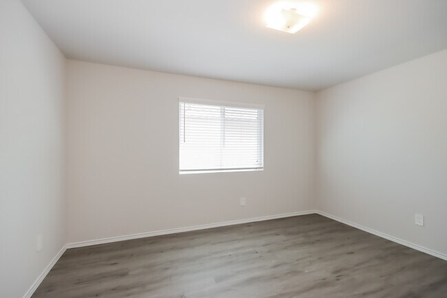 Building Photo - 5031 Sessile Trl