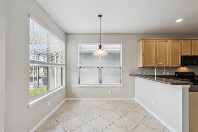 Building Photo - 4926 Rock Rose Loop