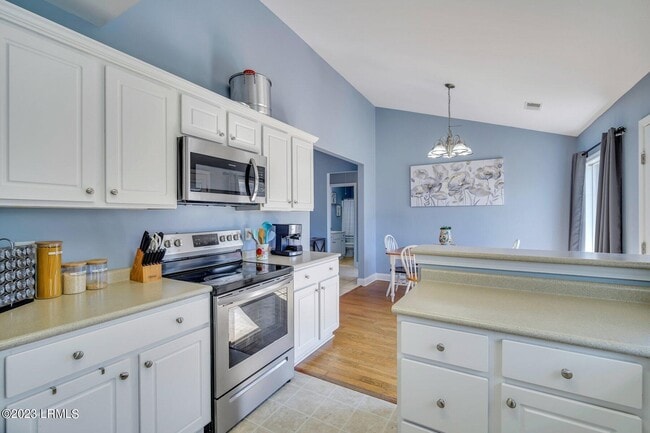 Building Photo - 96 Wintergreen Dr