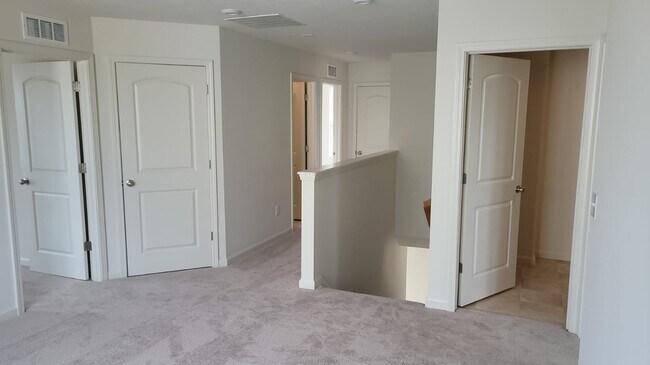 Building Photo - 13056 Hartswood Dr