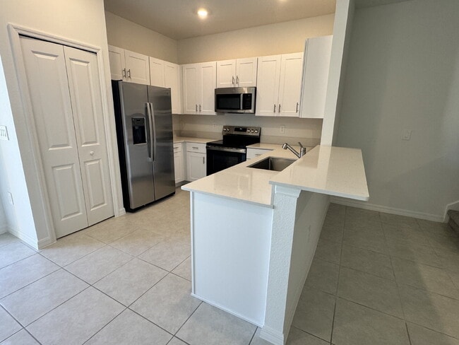 Building Photo - 9333 Bonita Mar Dr