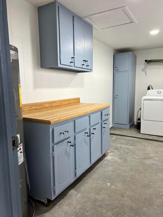 Building Photo - 1934 Wallace Ave