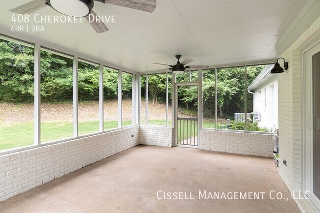 Building Photo - 408 Cherokee Dr