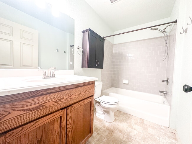 Building Photo - 3183 S Ragen Dr