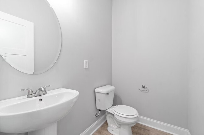 1/2 Bath - 1625 Golf Club Ln