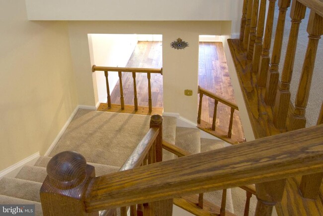 Building Photo - 5339 Buxton Ct