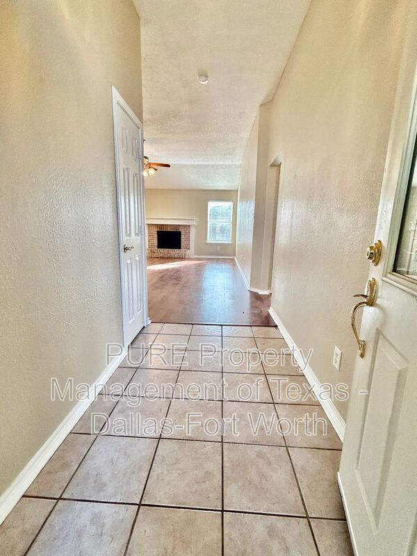 Building Photo - 1714 Ryanfeld Dr