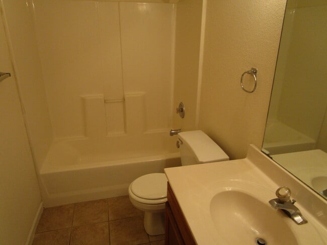 Building Photo - 4404 W Jeana Ct