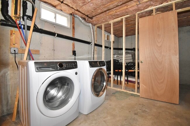 Building Photo - 183 Jewett St