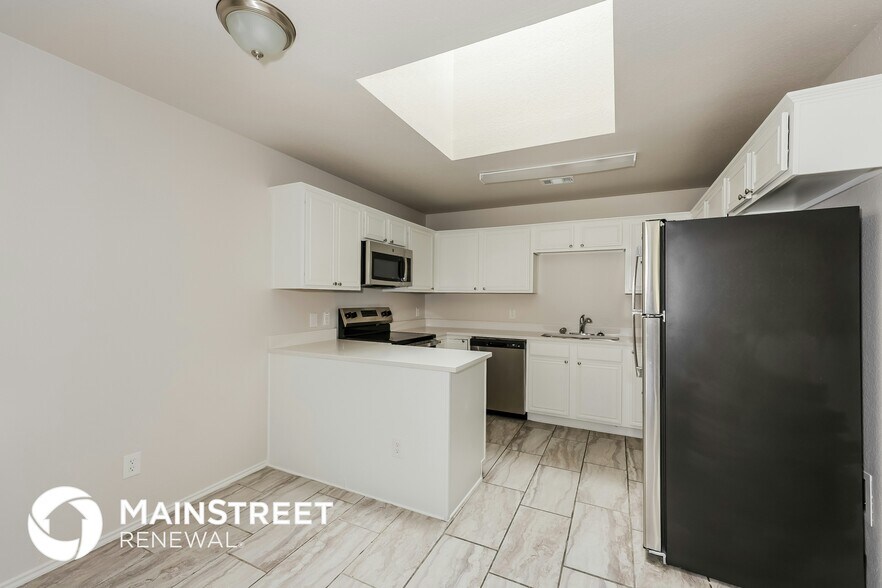 Building Photo - 204 Meadowbrooke Dr