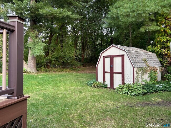 Building Photo - 102 Cottage Rd