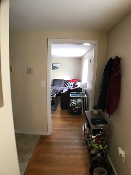 Building Photo - 385 Dorchester St