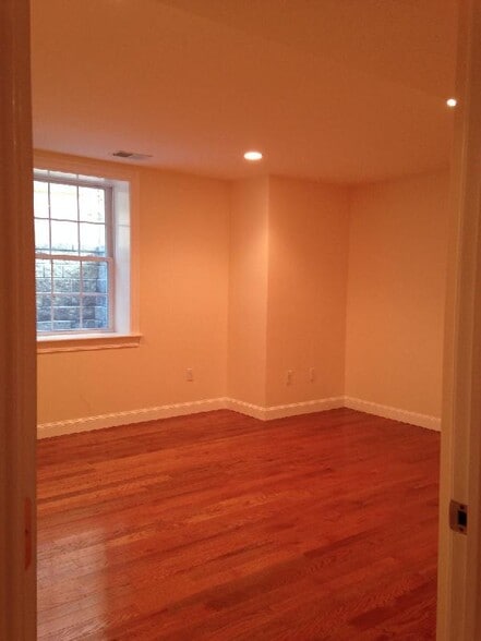 Building Photo - 222 Winchester St