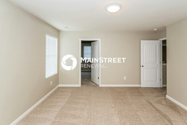 Building Photo - 4 Bedroom Pet-Friendly Home in Warrior, AL with Main Street Renewal