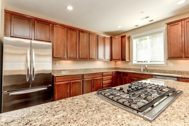 Building Photo - Beautiful Bell Hill Home in DuPont
