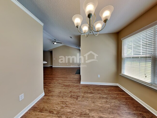 Building Photo - 315 Wild Wing Way