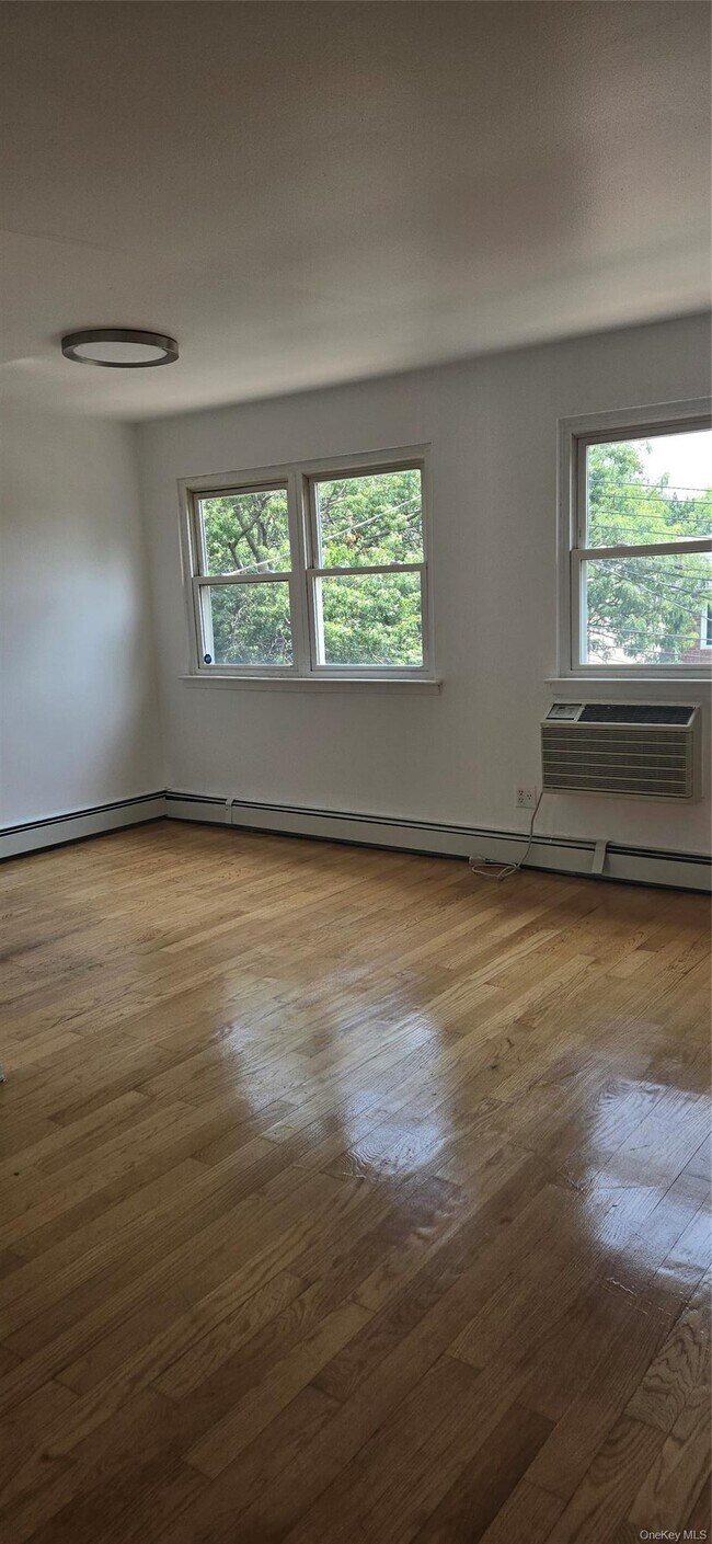 Building Photo - 84-50 127th St