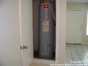 Building Photo - 5513 Lochmoor