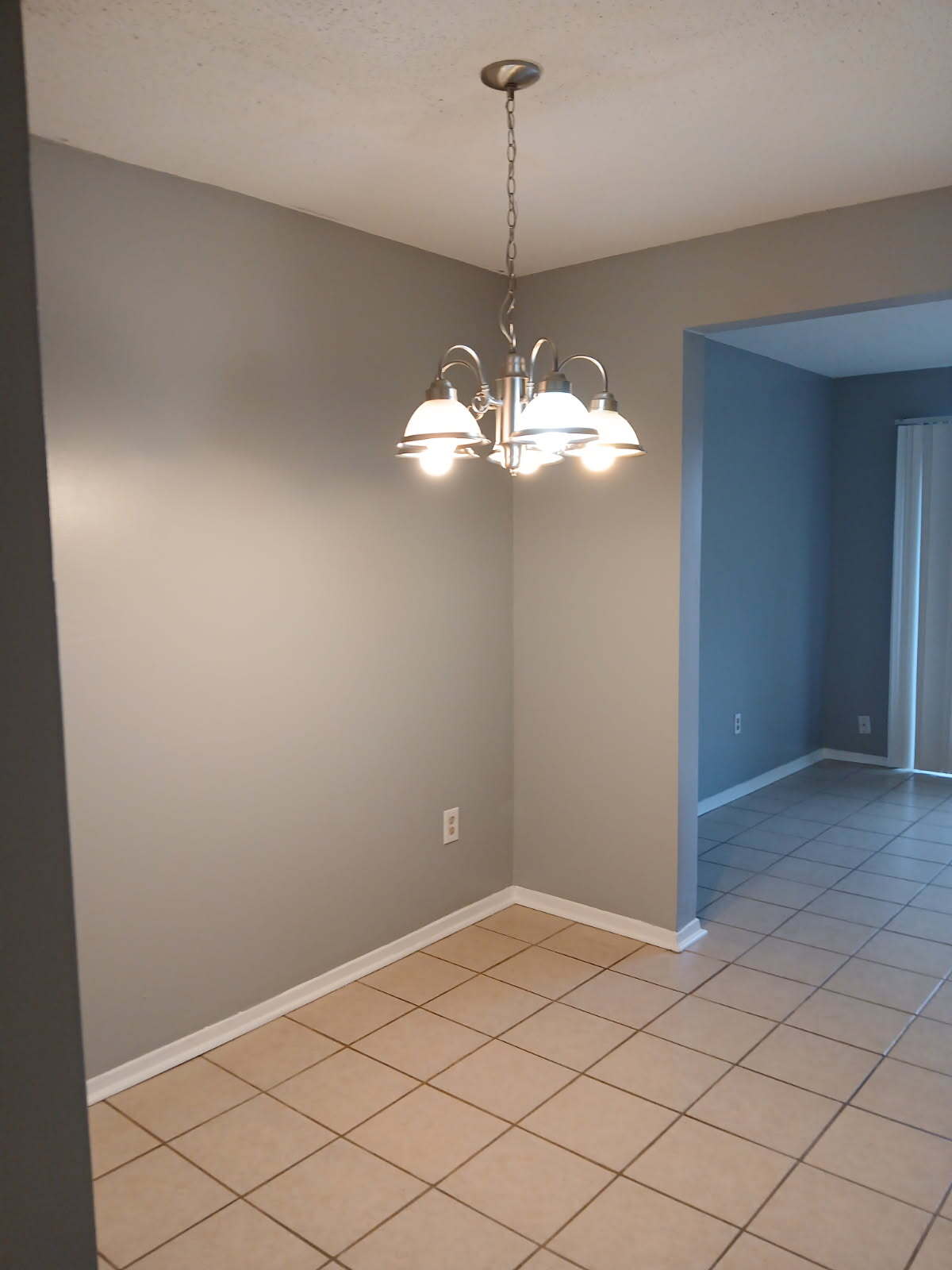 Building Photo - 2814 Los Gatos Ct