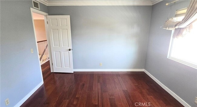 Building Photo - 1400 Post Rd