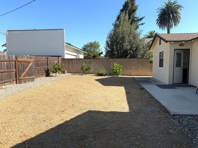 Building Photo - 361 Alisal Rd