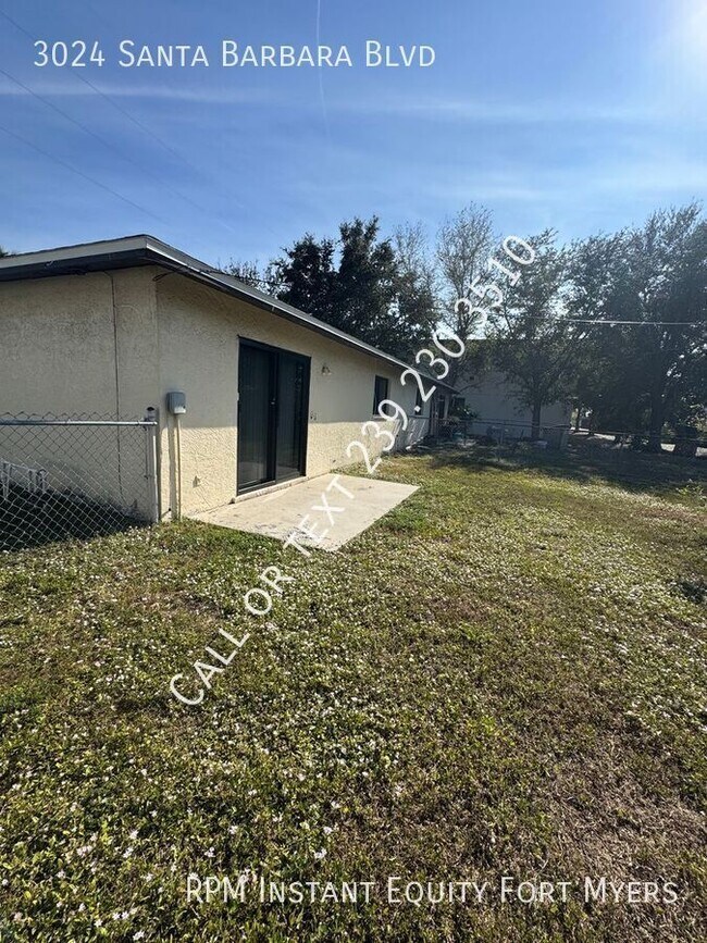 Building Photo - 3024 Santa Barbara Blvd