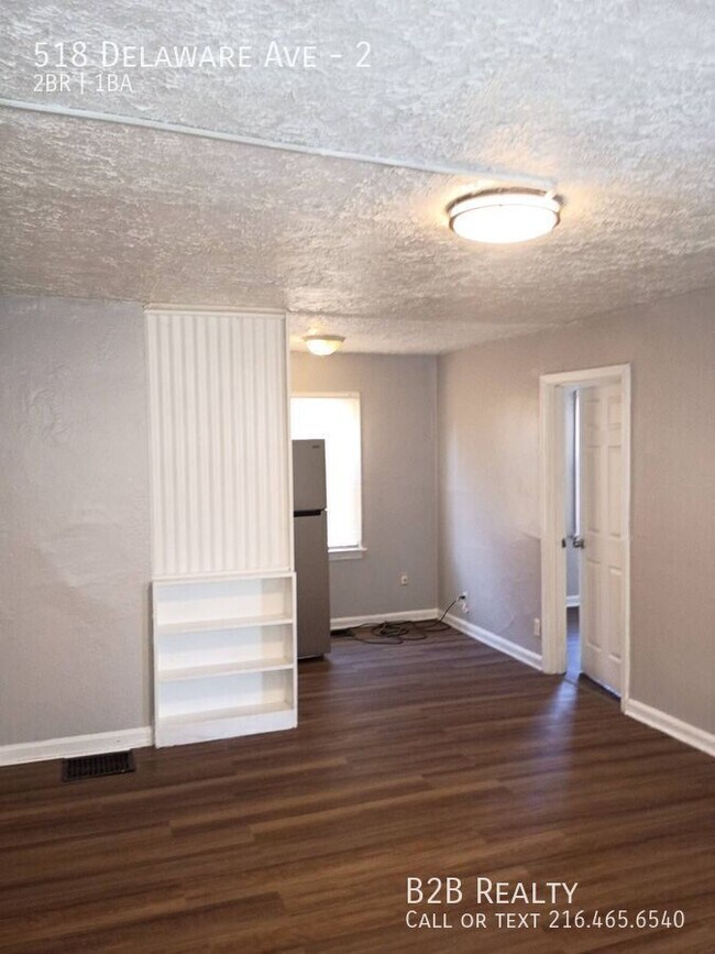 Building Photo - 518 Delaware Ave