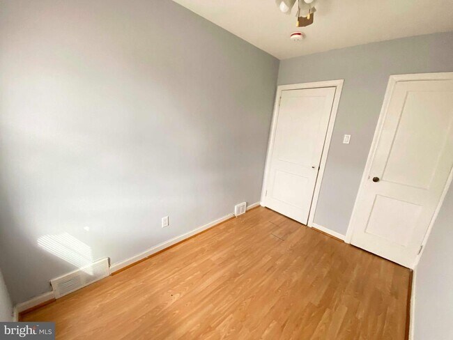 Building Photo - 6330 Leonard St