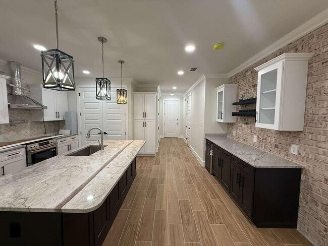 Building Photo - 361 County Line Rd