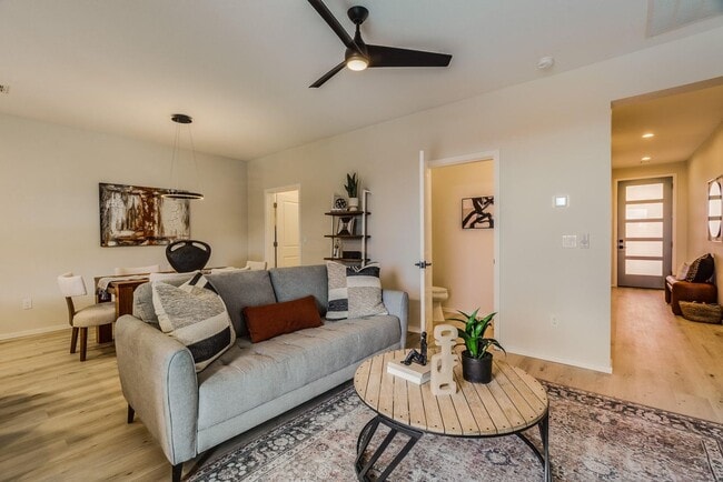 Building Photo - New Townhome in the Far NE Heights