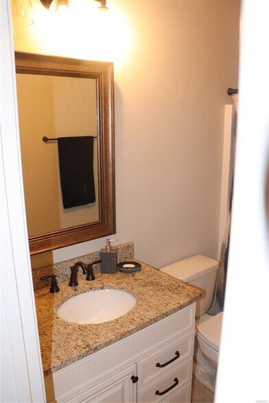 Building Photo - 940 Overture Dr