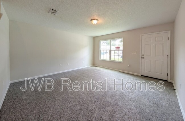Building Photo - 9021 Dandy Ave